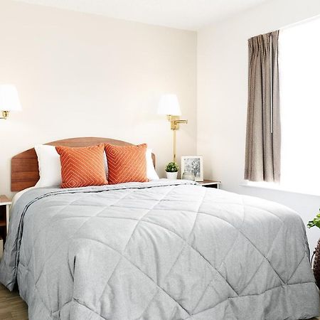 Intown Suites Extended Stay Louisville Ky - Airport Eksteriør billede