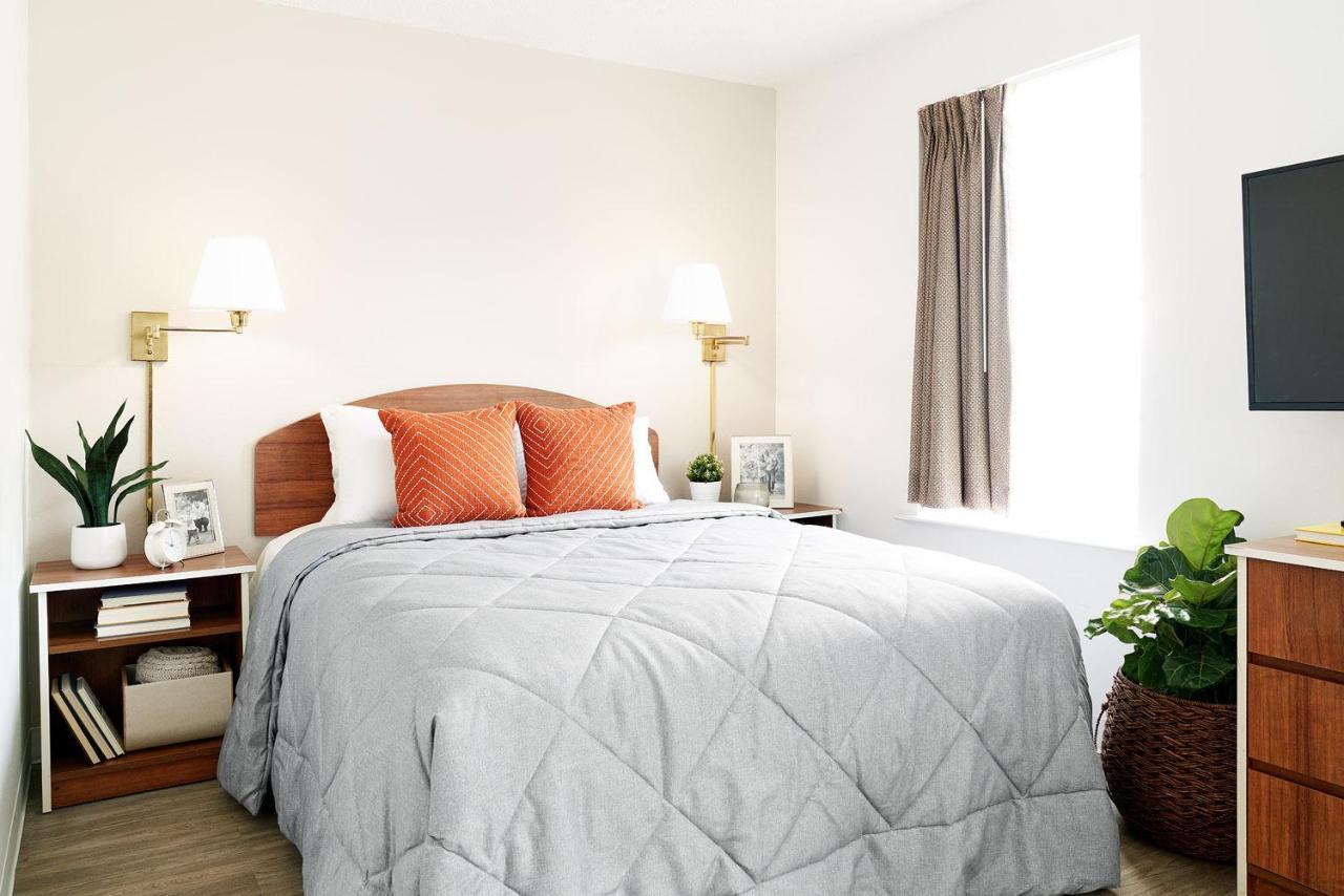 Intown Suites Extended Stay Louisville Ky - Airport Eksteriør billede